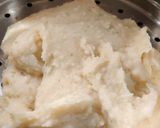 A picture of step 3 of Rice khichu.