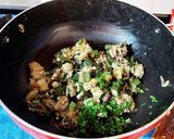 A picture of step 5 of Bhindi Shorshe/Sarson.