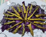 Foto del paso 3 de la receta: Espárragos y col morada en ensalada