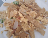 Foto del paso 5 de la receta: De desayuno: huevos con tortillas