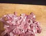 Pas rețetă Tocăniță ungurească de cartofi cu carne de porc și salată de varză 1 fotografie