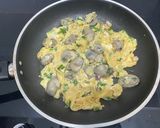 Hình bước làm 5 của món Trứng chiên hàu