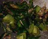 Foto langkah ke 3 dari resep Ikan Tamban Asin Oseng Tempe Kering.