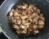 A picture of step 2 of Spinach Chicken.