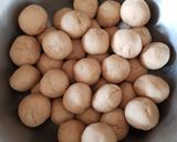 A picture of step 2 of Poori.