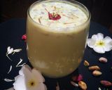 A picture of step 2 of Kesar Pista Thandai.