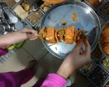 A picture of step 4 of Tandoori Paneer Tikka.