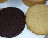 A picture of step 3 of Vanilla Bento/Mini Cake.