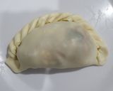 Foto del paso 4 de la receta: 🇦🇷 𝑬𝒎𝒑𝒂𝒏𝒂𝒅𝒂𝒔 𝒅𝒆 𝒑𝒆𝒄𝒆𝒕𝒐 cortadas a cuchillo🔪