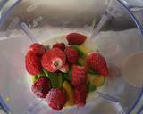 Avocado Strawberry Smoothie recipe step 3 photo