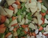 A picture of step 1 of Vegetable kurma.