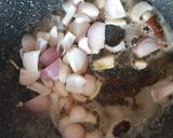 A picture of step 2 of Shahi paneer.
