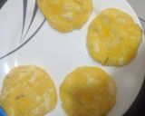 Foto del paso 3 de la receta: Arepitas de plátano maduro