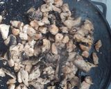 Foto del paso 1 de la receta: Espagueti con pollo y champiñones en salsa blanca..
