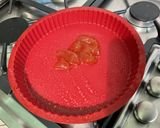 Une image de l'étape 3 de Tarte feuilletée renversée aux figues blanches et gelée pomme citron vert.