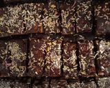 Diócska (Diós lekváros kelt tésztás sütemény) recept fázis 17 fotója