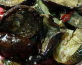 Foto del paso 7 de la receta: Berenjenas asadas con aliño