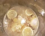 A picture of step 2 of Lemon chicken soup.