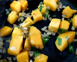 Foto del paso 3 de la receta: Salsa de mango para ensalada