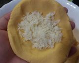Foto del paso 3 de la receta: Arepas (Tortilla de arina de maiz) a mi manera