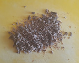 Foto del paso 3 de la receta: Bizcocho con chocolate, manzana, canela y crocanti de almendras