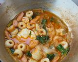 Foto langkah ke 4 dari resep Seblak Seafood.