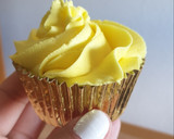 Foto del paso 9 de la receta: Cupcakes fruta de la pasión
