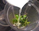 A picture of step 2 of Probiotic Ondelaga/Brahmi juice with Yakult.
