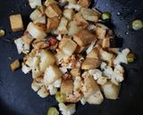 A picture of step 2 of Methi Ghanto.