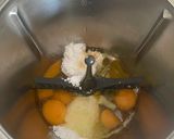 Foto del paso 1 de la receta: Spanish magdalenas Keto con chocolate blanco en Thermomix