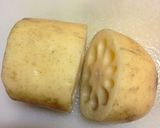 A picture of step 1 of Spicy Lotus Root Kimpira Stir-fry.