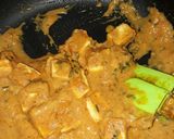 A picture of step 7 of Butter Paneer pizza.