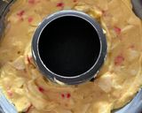 Une image de l'étape 2 de Couronne aux pommes et pralines de Lyon.