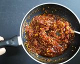 Foto langkah ke 8 dari resep Chili oil.