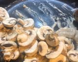 Foto del paso 2 de la receta: Salsa bechamel (alterada 😆)