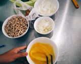 Hình bước làm 6 của món Fried rice of Yangzhou