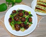 Hình bước làm 3 của món Cải thìa xào nấm đông cô