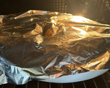 Foto del paso 6 de la receta: Paletilla de cordero entera al horno con especias y miel