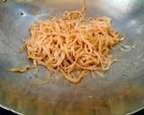 A picture of step 4 of Stir-Fried Pho.
