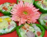 A picture of step 6 of Cheese Capsicum uttapam.
