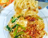 Foto langkah ke 4 dari resep Mie Maggi Pokcoy.