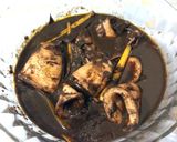 Foto langkah ke 3 dari resep Sambal Mercon Cumi Hitam.