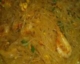 Foto langkah ke 5 dari resep Bihun udang goreng.