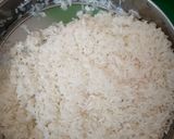 Foto del paso 4 de la receta: Arroz graneado con lo que encuentres en la heladera