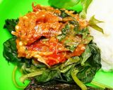 Foto langkah ke 3 dari resep Pecel Lele Sambel Tomat Kemangi.