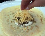 Фото кроку 4 до Блинные мешочки с курицей и грибами.