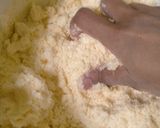 Foto langkah ke 3 dari resep Kue semprit maizena.
