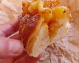 Foto del paso 6 de la receta: Croissant casero relleno de piña caramelizada y crema quemada