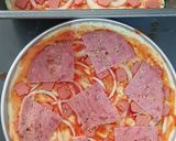 Foto langkah ke 4 dari resep Pizza smoked beef mozarella cheese.