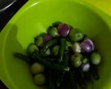 Foto langkah ke 2 dari resep Ceker Ayam Sambal ijo.